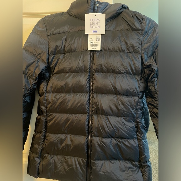 Women's UNIQLO US Ultra Light Down Jacket with Anti-Static - Picture 3 of 6